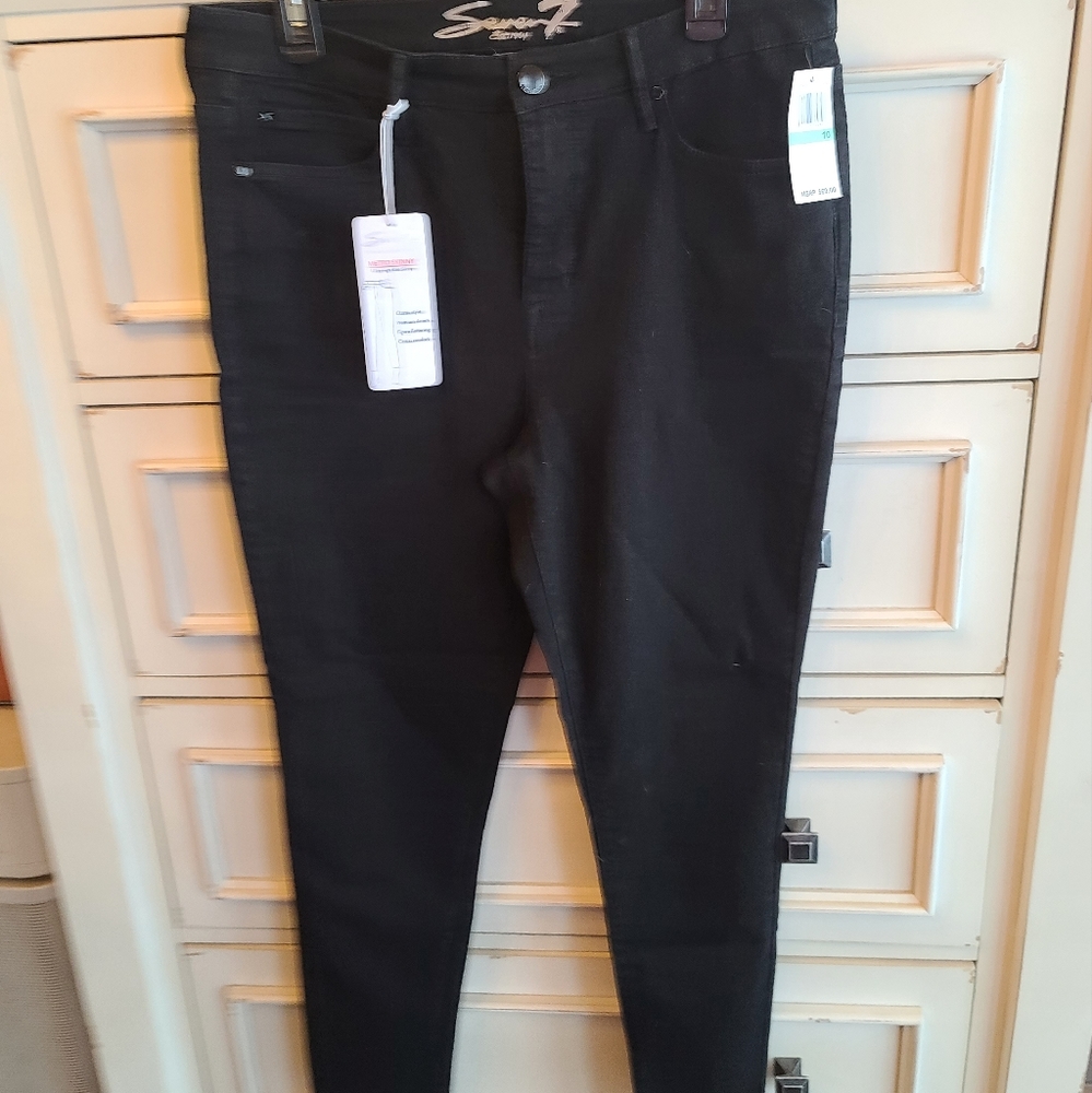 METRO SKINNY Ultra High Rise Skinny. Classic Style.